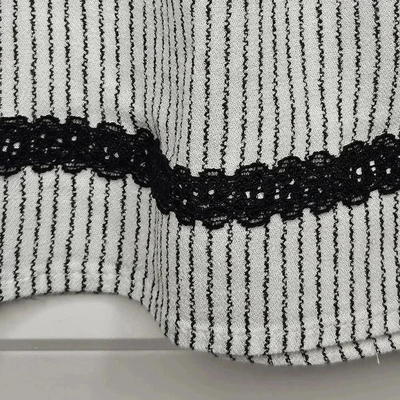 Witchy Gothic Retro Black White Boho 3/4 Sleeve Rayon Blouse Lace Detail M - Picture 5 of 10